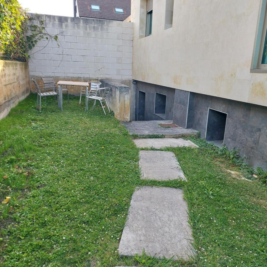 Apartamentos Maradentro Сото де ла Марина Екстериор снимка