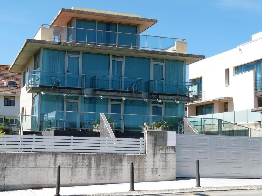 Apartamentos Maradentro Сото де ла Марина Екстериор снимка