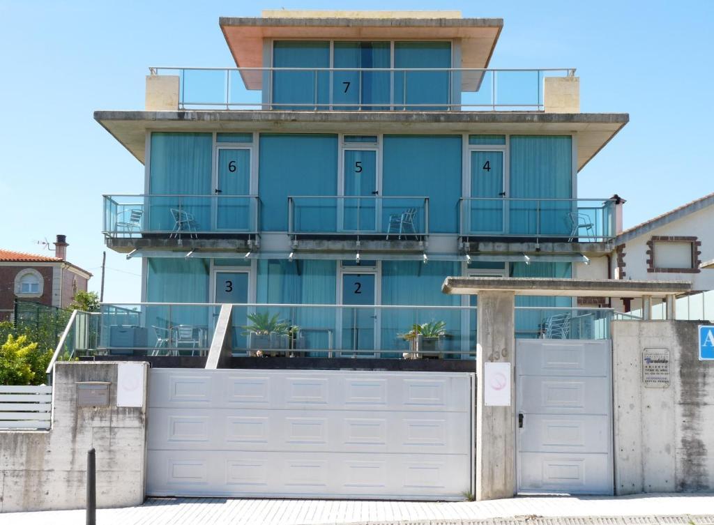 Apartamentos Maradentro Сото де ла Марина Екстериор снимка