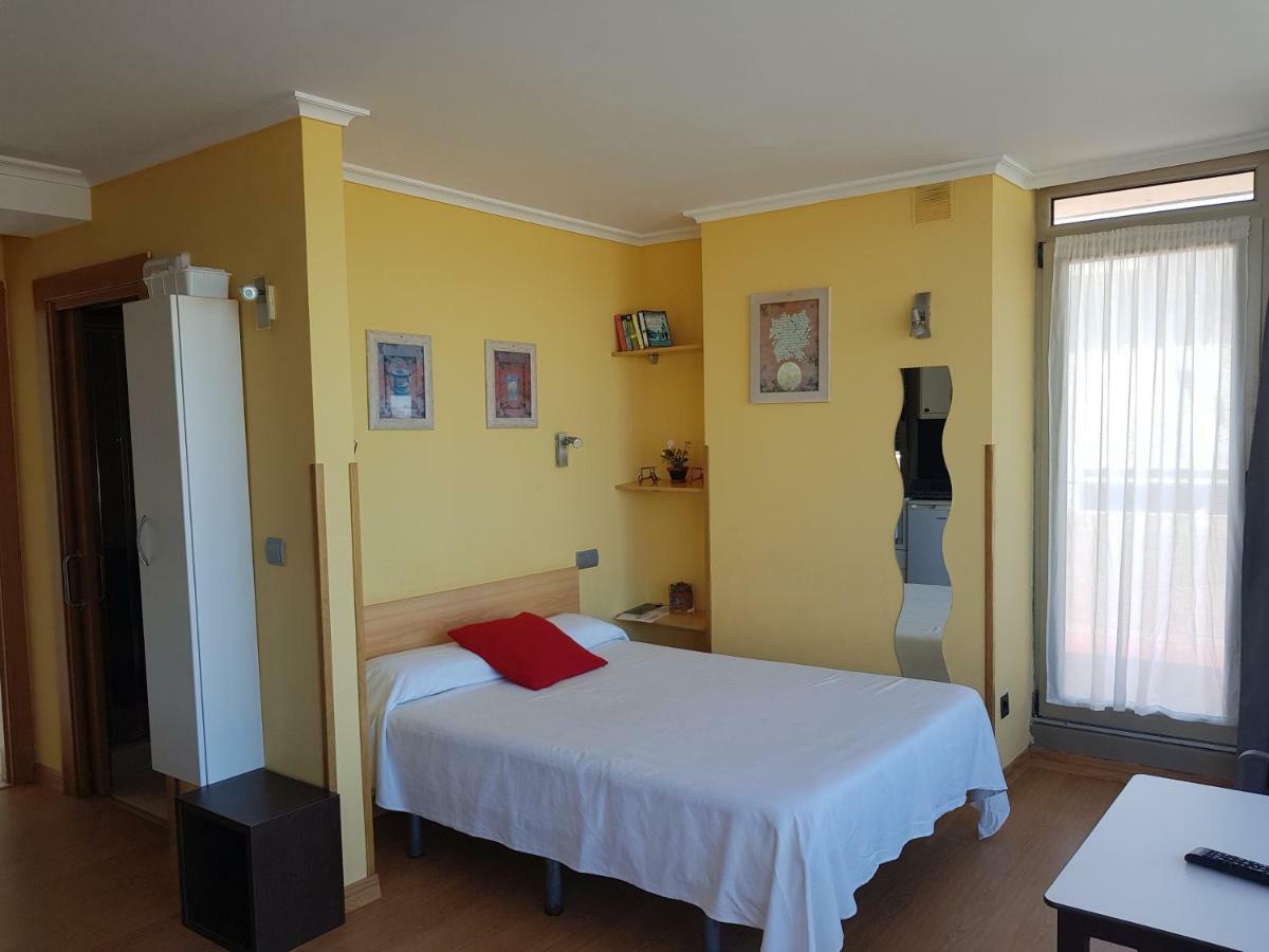 Apartamentos Maradentro Сото де ла Марина Екстериор снимка